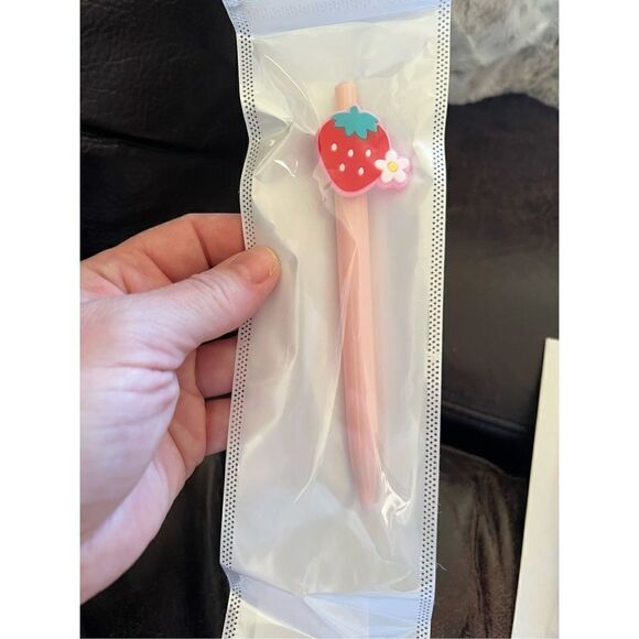 Strawberry Lovers Bundle  - Picture 2 of 12